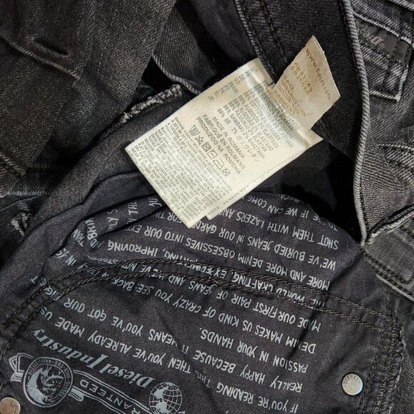 Diesel Tepphar-M Slim Carrot Jeans Men’s Black Button Fly Stretch W36-L30 - Picture 9 of 10